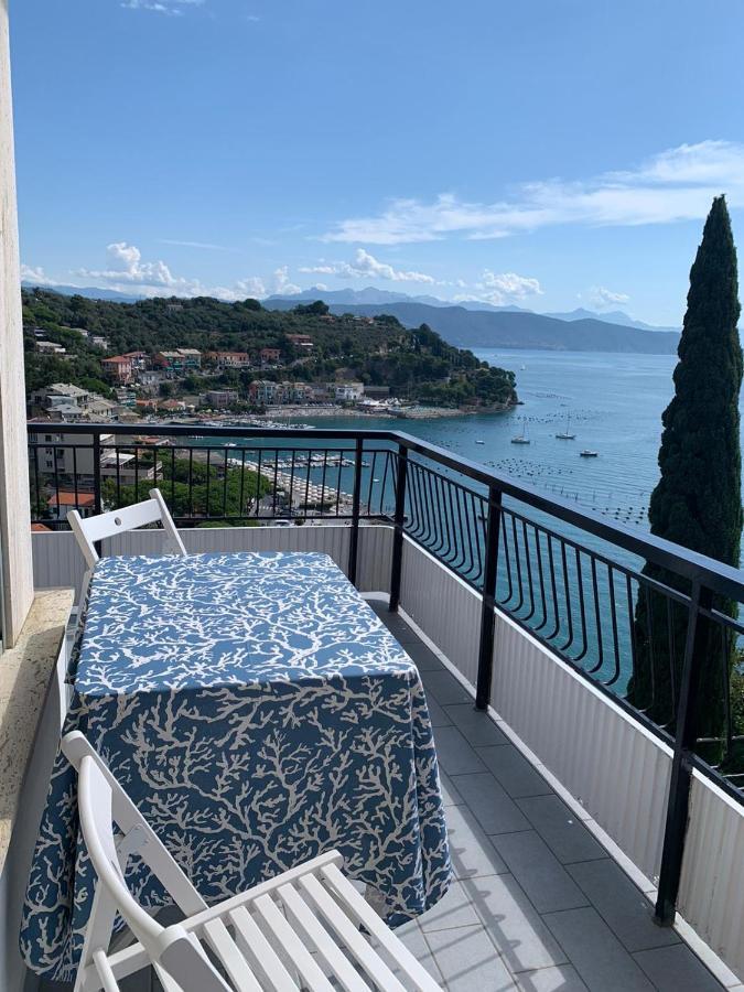 Апартаменти La Terrazza Sul Golfo Портовенере Екстер'єр фото